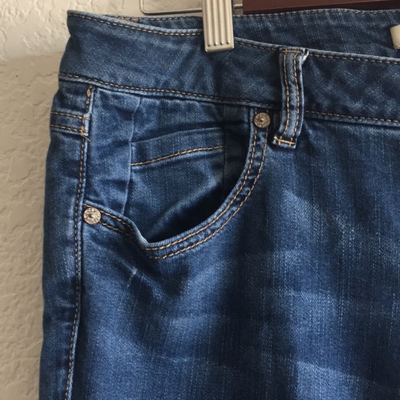 Cabi Zoe Boot Cut Flair Jeans Size 10 - Picture 2 of 6